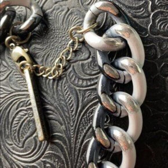 Bold Black White Grey Chain Necklace - Picture 5 of 5